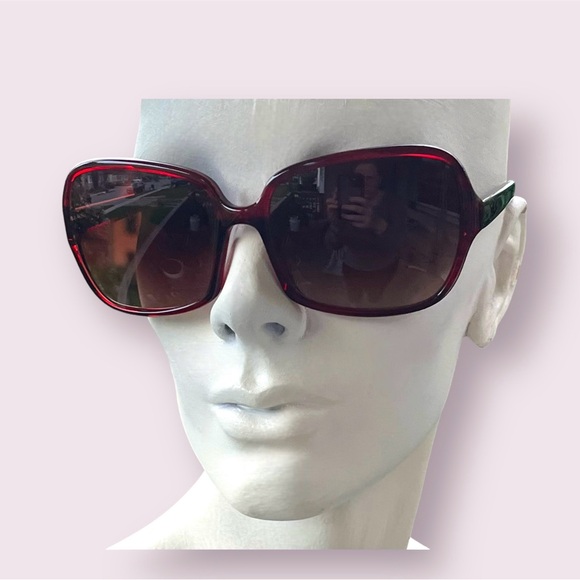 Oliver Peoples Sunglasses + Case - Picture 3 of 12